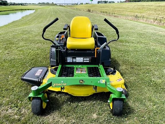 Image of John Deere Z540M equipment image 1