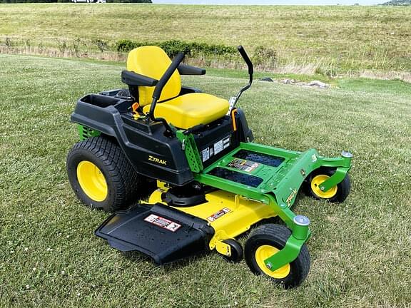 Image of John Deere Z540M equipment image 2