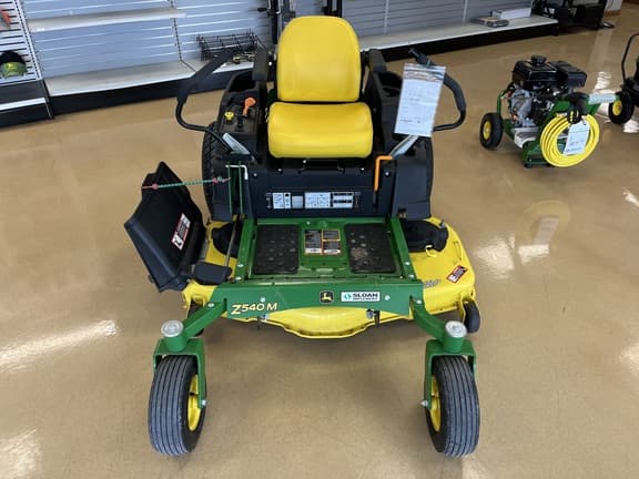 Image of John Deere Z540M equipment image 1