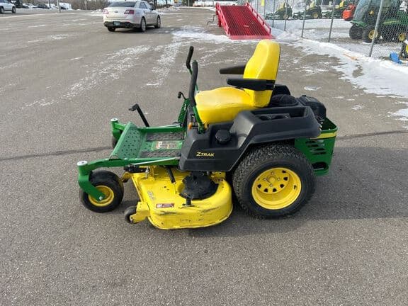Image of John Deere Z540R equipment image 1