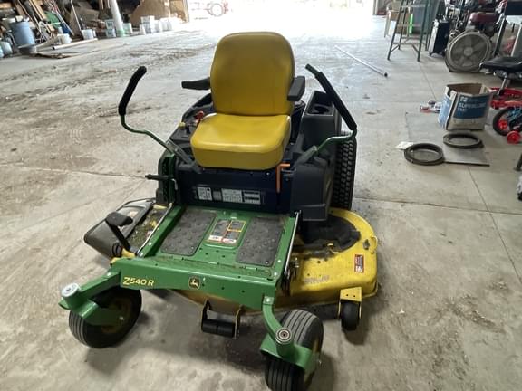 Image of John Deere Z540R equipment image 3