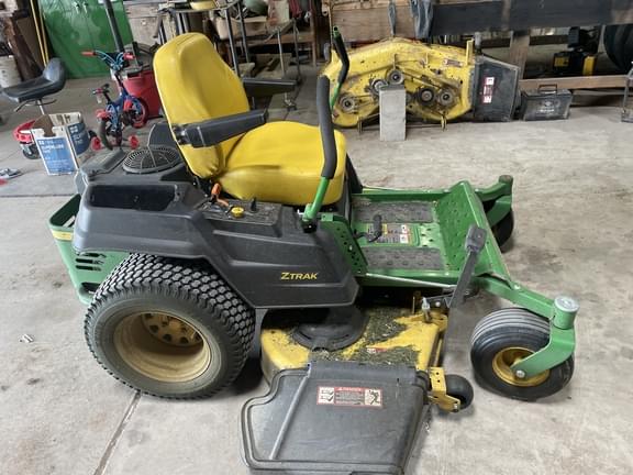 Image of John Deere Z540R equipment image 4