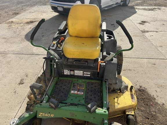 Image of John Deere Z540R equipment image 3