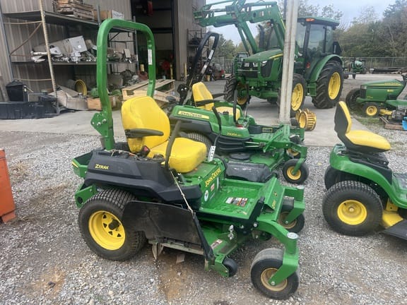 Main image John Deere Z720E