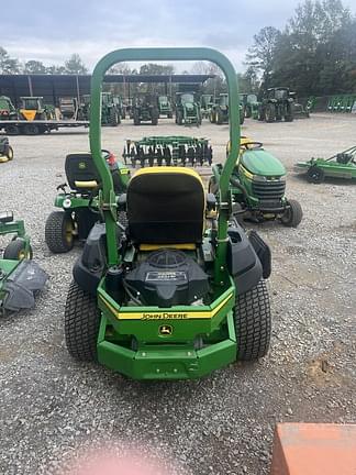 Image of John Deere Z720E equipment image 1