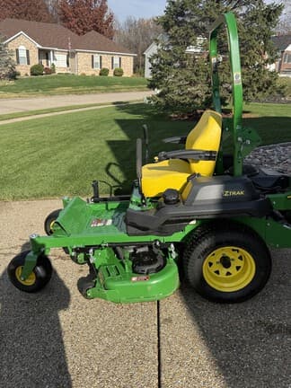 Image of John Deere Z720E equipment image 2