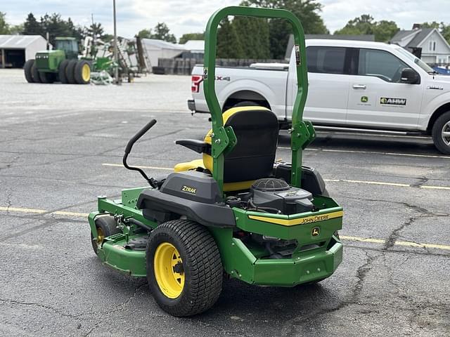Image of John Deere Z720E equipment image 2
