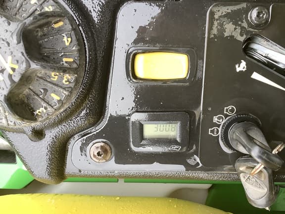 Image of John Deere Z730M equipment image 4