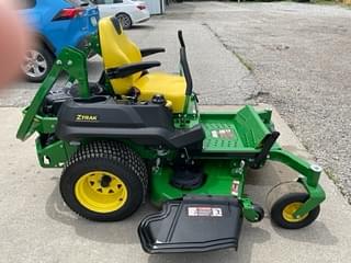Image of John Deere Z735M equipment image 3