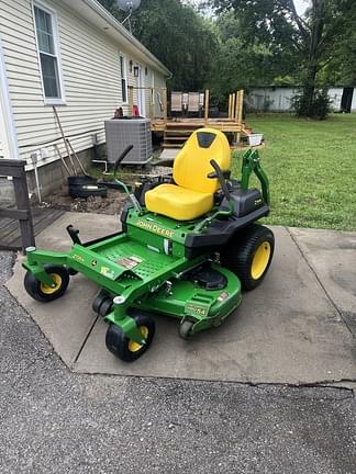Image of John Deere Z735M equipment image 1