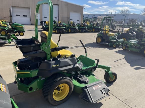 Image of John Deere Z735M equipment image 4