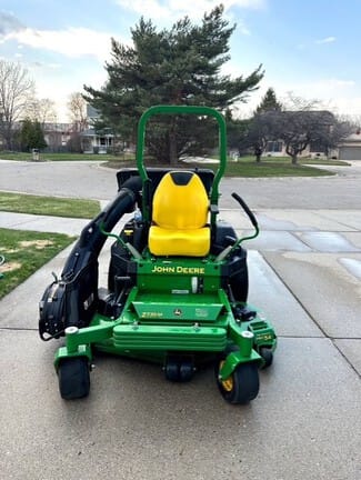 2019 John Deere Z735M Equipment Image0