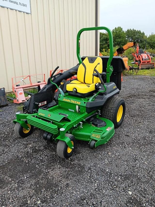 Image of John Deere Z740R equipment image 1