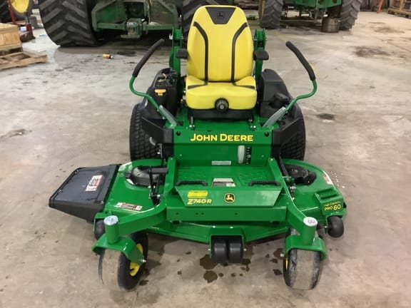 Main image John Deere Z740R