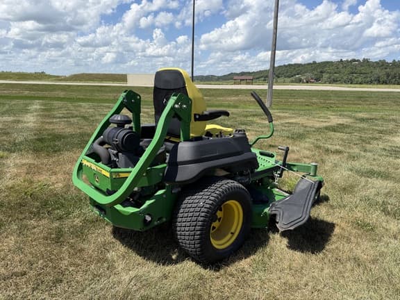 Image of John Deere Z740R equipment image 2