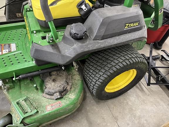Image of John Deere Z740R equipment image 2