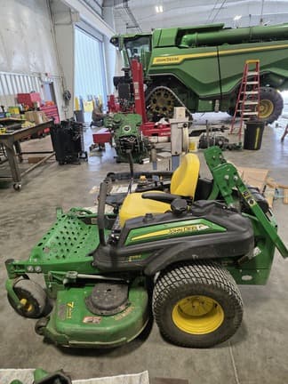 Image of John Deere Z915E equipment image 2