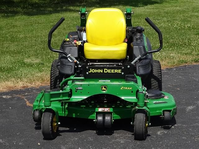 Image of John Deere Z915E equipment image 1