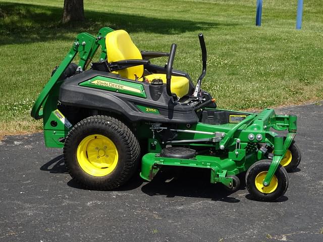 Image of John Deere Z915E equipment image 3