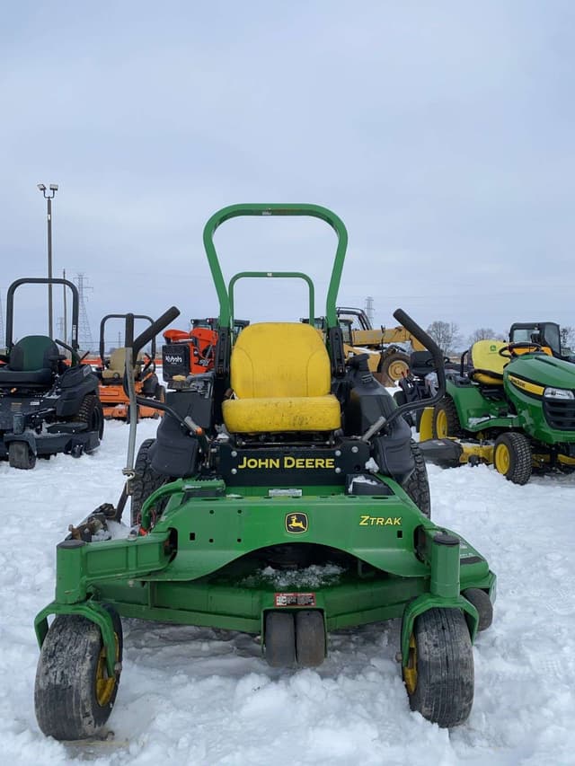 Image of John Deere Z915E equipment image 1