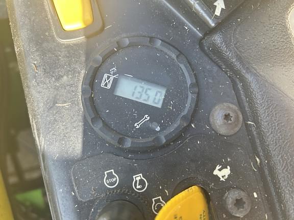 Image of John Deere Z915E equipment image 3