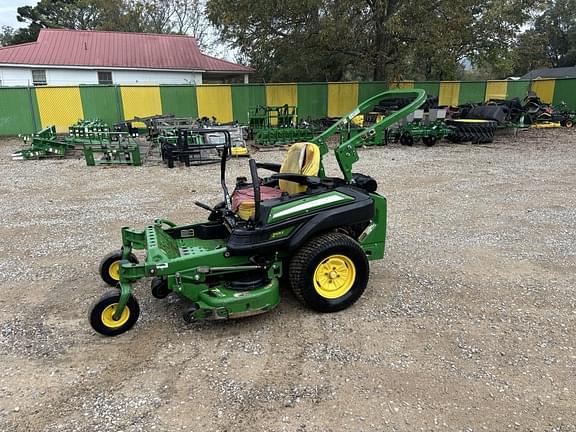 Image of John Deere Z915E equipment image 1