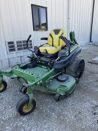 Image of John Deere Z920M equipment image 4