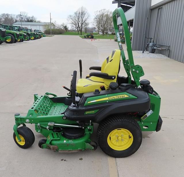 Image of John Deere Z920M equipment image 1