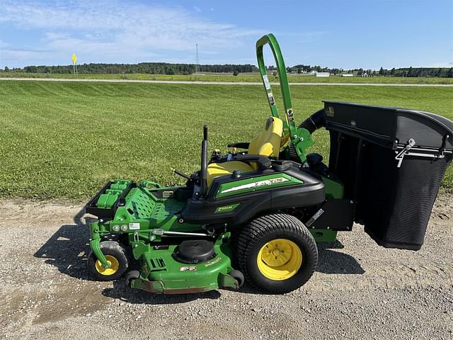 Image of John Deere Z920M equipment image 1