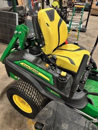 Image of John Deere Z920M equipment image 4