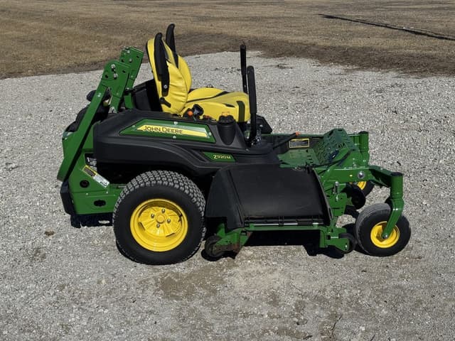 Image of John Deere Z920M equipment image 4