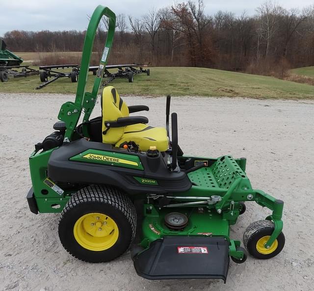 Image of John Deere Z920M equipment image 3