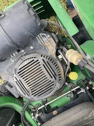 Image of John Deere Z925M equipment image 4