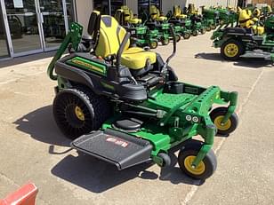 Main image John Deere Z930M