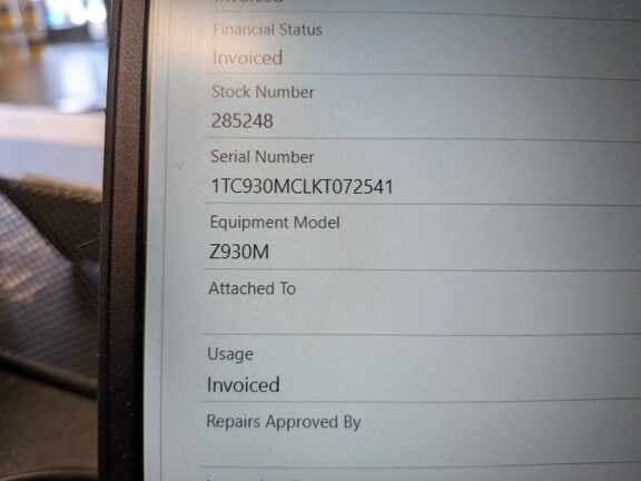 Image of John Deere Z930M equipment image 4