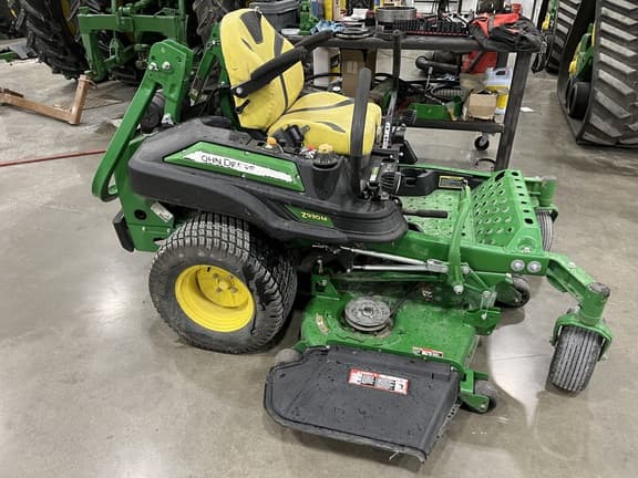 Image of John Deere Z930M equipment image 2
