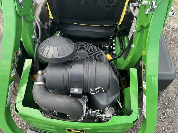 Image of John Deere Z930M equipment image 2