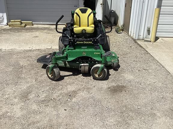 Image of John Deere Z930M equipment image 1