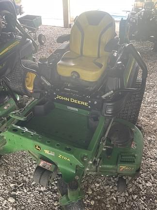 Image of John Deere Z930M equipment image 2