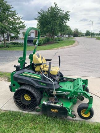 Image of John Deere Z930M equipment image 4