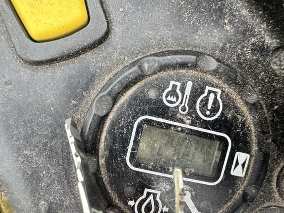 Image of John Deere Z930M Image 1