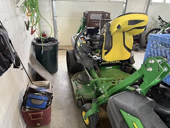 Image of John Deere Z930M equipment image 3