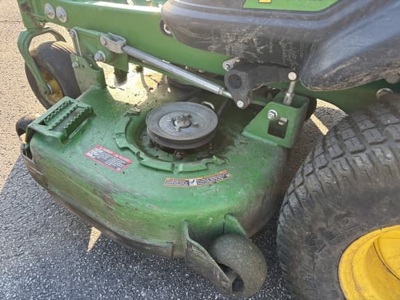 Image of John Deere Z930M equipment image 4