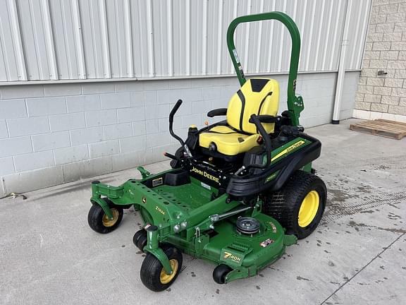 Image of John Deere Z930M equipment image 1