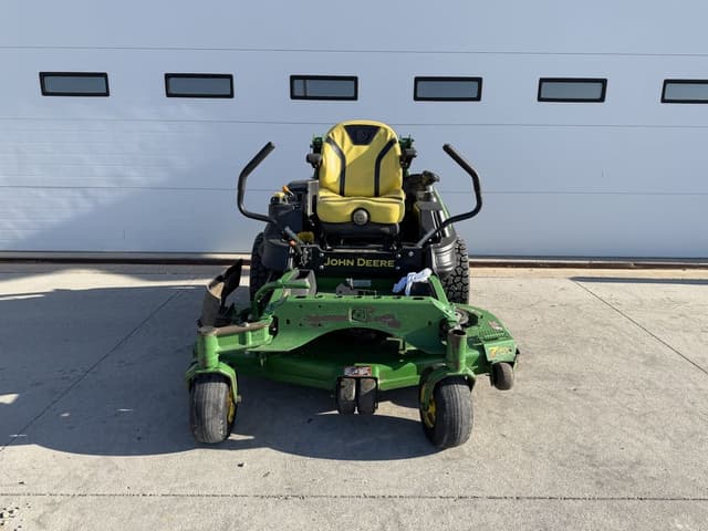 Image of John Deere Z930M equipment image 1