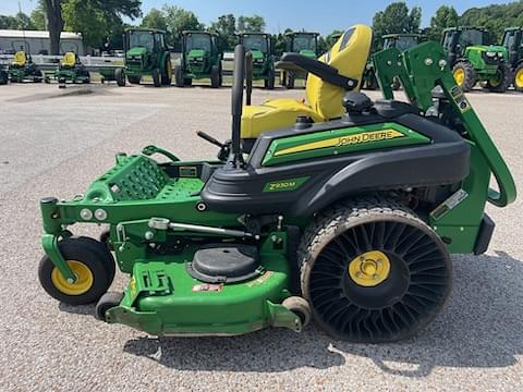 Image of John Deere Z930M equipment image 1