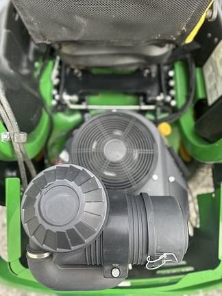 Image of John Deere Z930M equipment image 4