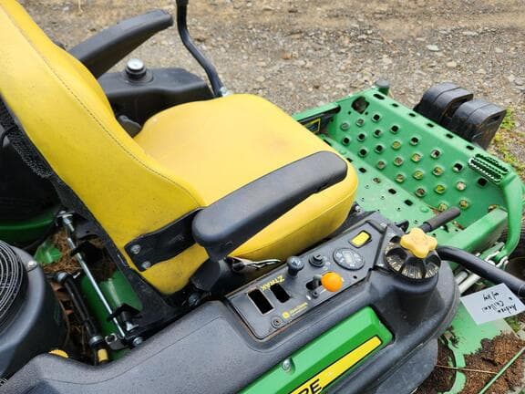 Image of John Deere Z930M equipment image 4