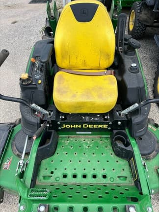 Image of John Deere Z930M equipment image 1