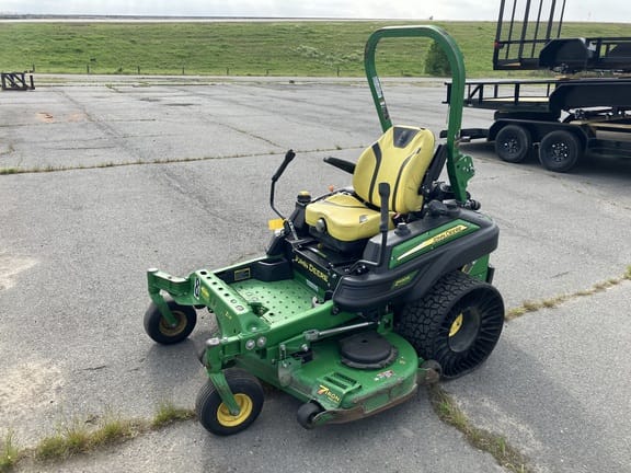 Main image John Deere Z930R